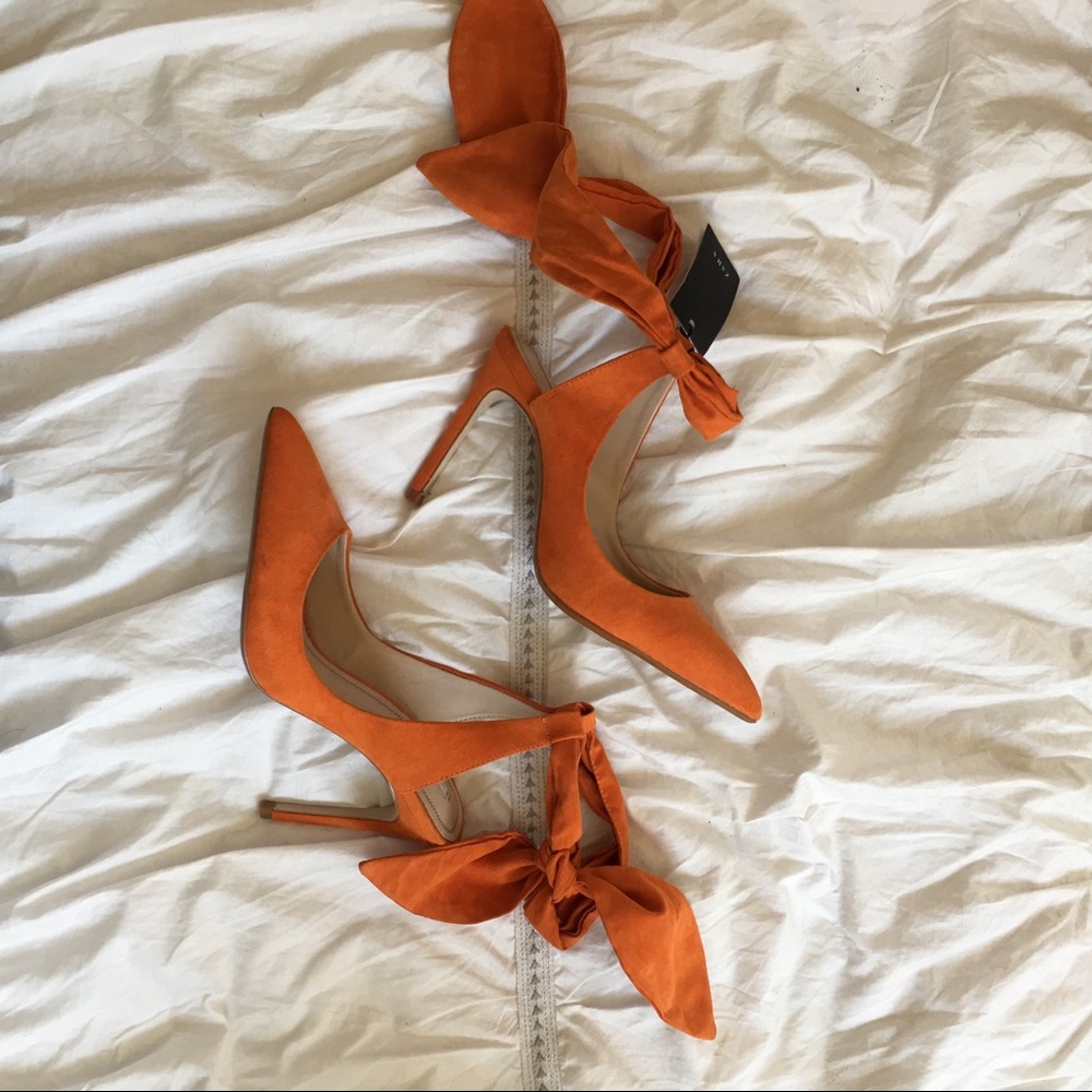 NWT ❣️ Zara Stilettos with Ankle Bow/Tie